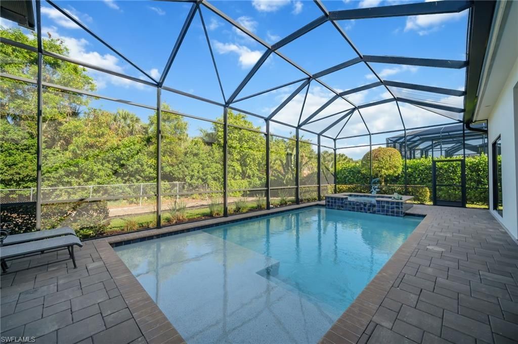 2943 Coco Lakes Dr , Naples, FL 34105 Photo