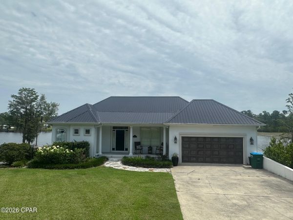 2660 Lakeview Circle , Alford, FL 32420