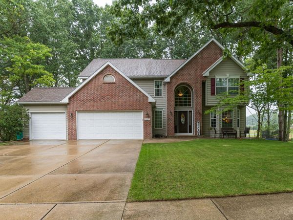 1167 Chaucer Avenue, Portage, MI 49002