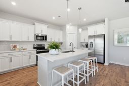 611 Griffon Drive photo 4