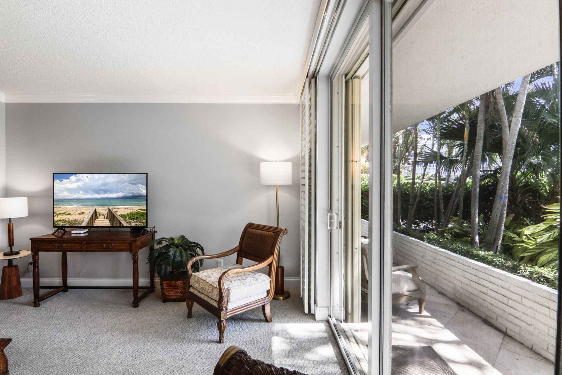 139 Sunrise Avenue, Unit 101, Palm Beach, FL 33480 Photo