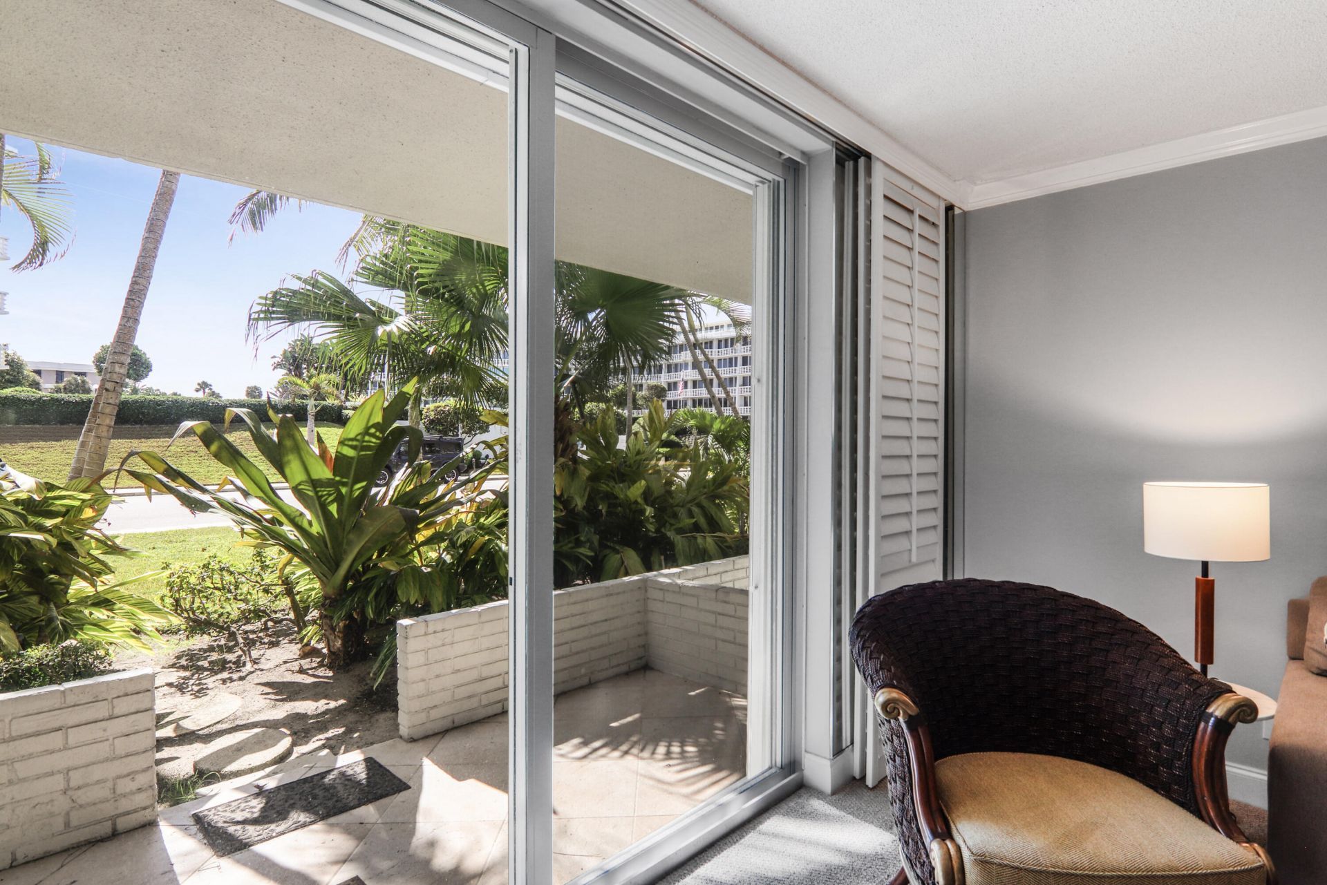 139 Sunrise Avenue, Unit 101, Palm Beach, FL 33480 Photo