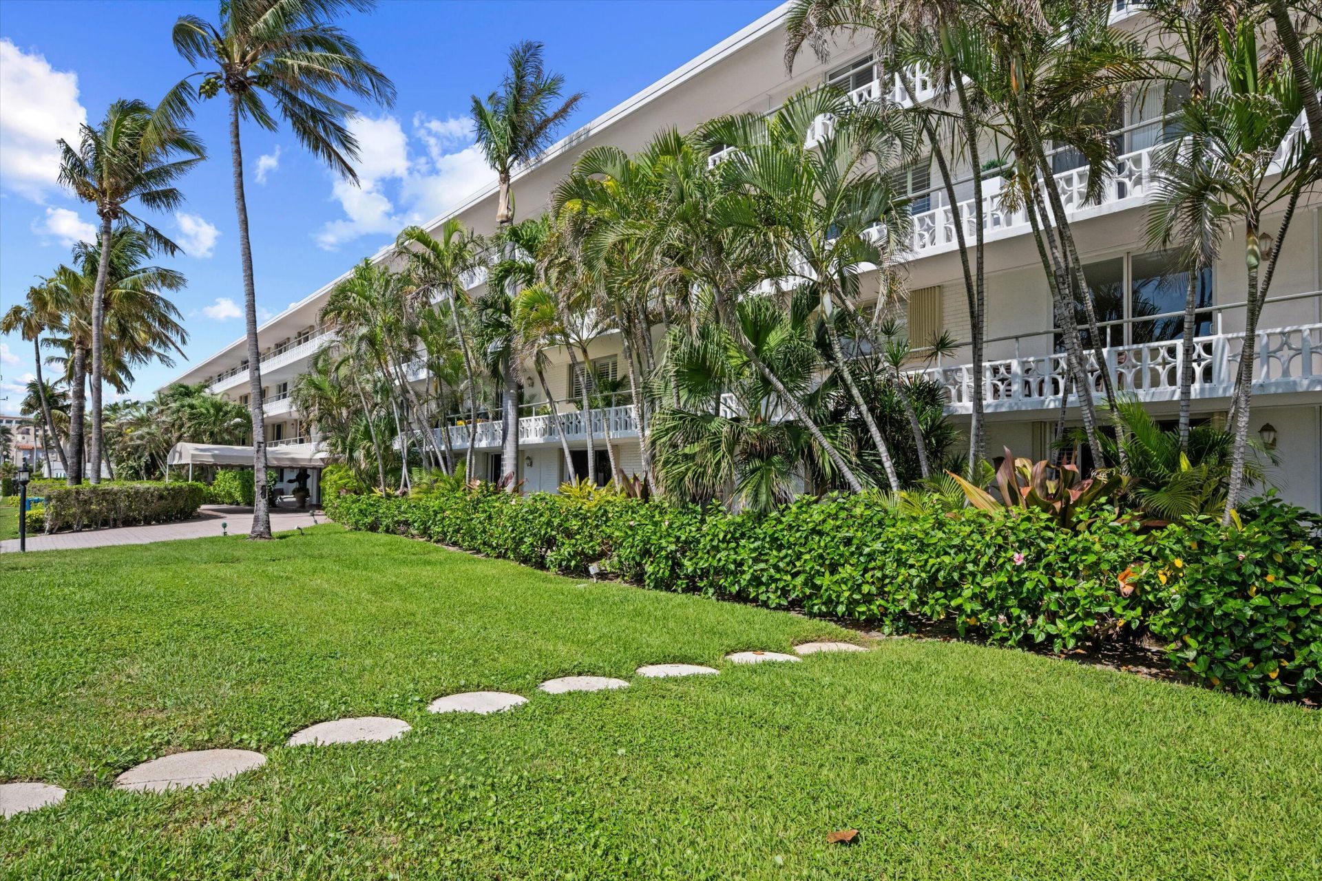 139 Sunrise Avenue, Unit 101, Palm Beach, FL 33480 Photo