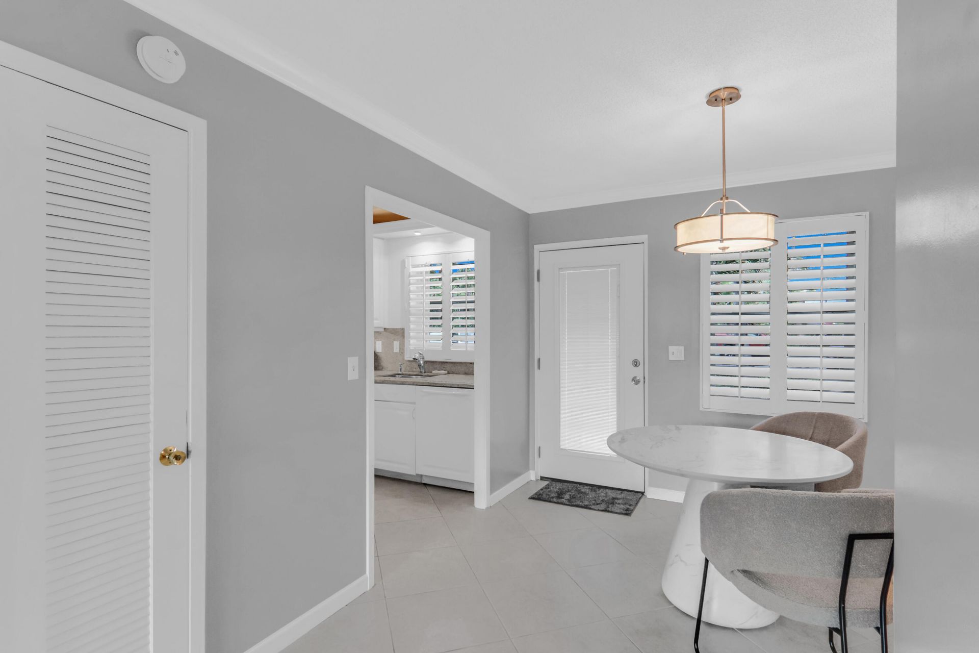 139 Sunrise Avenue, Unit 103, Palm Beach, FL 33480 Photo