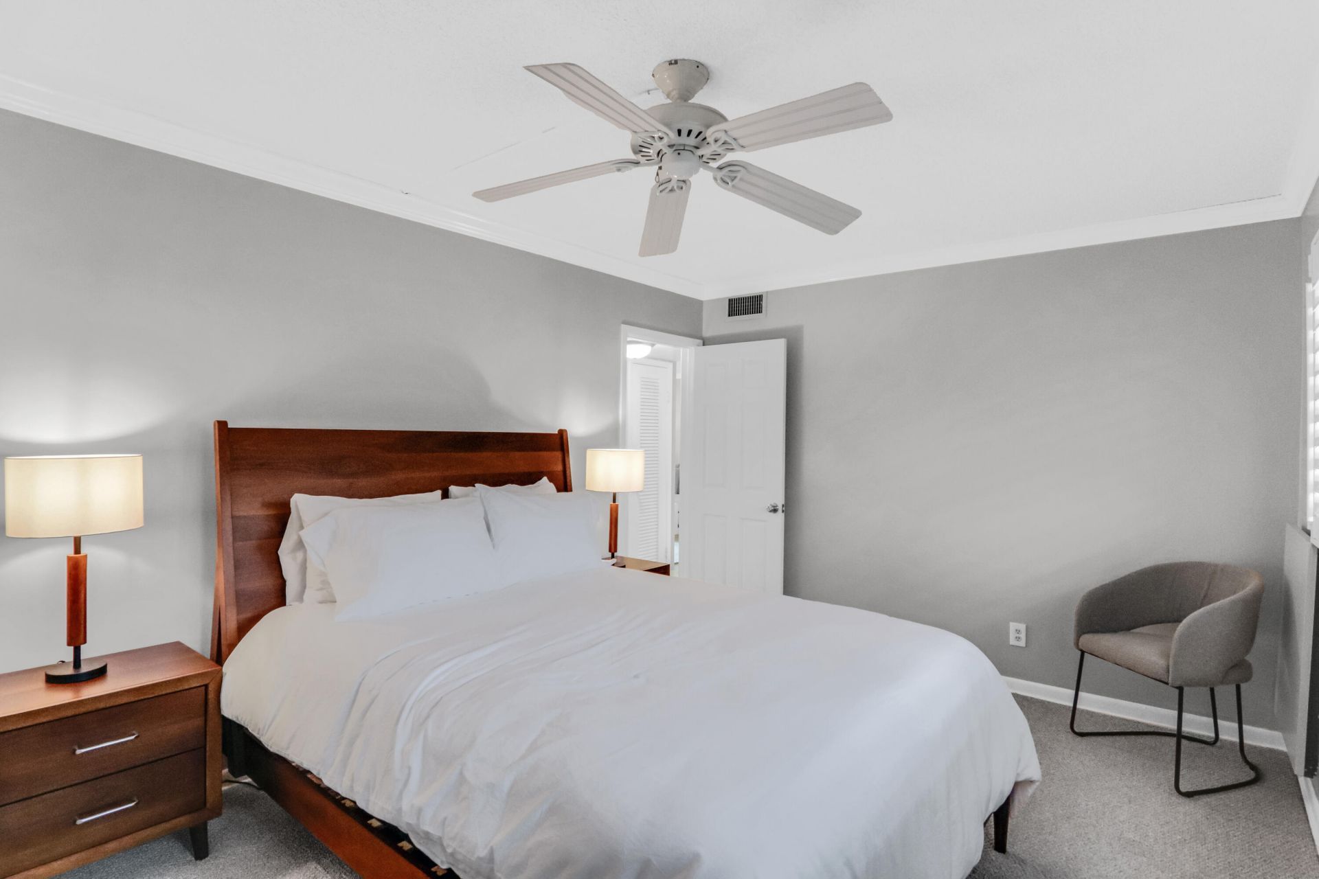 139 Sunrise Avenue, Unit 103, Palm Beach, FL 33480 Photo