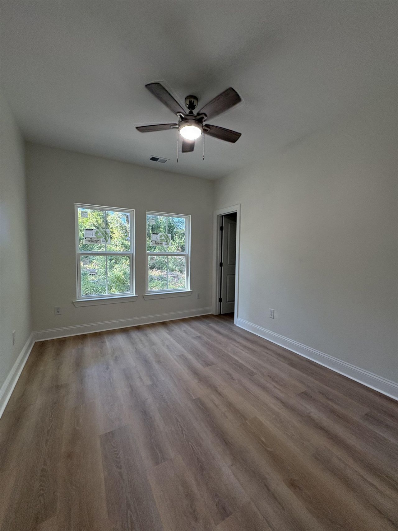 4344 Mineola Ave. Photo 8
