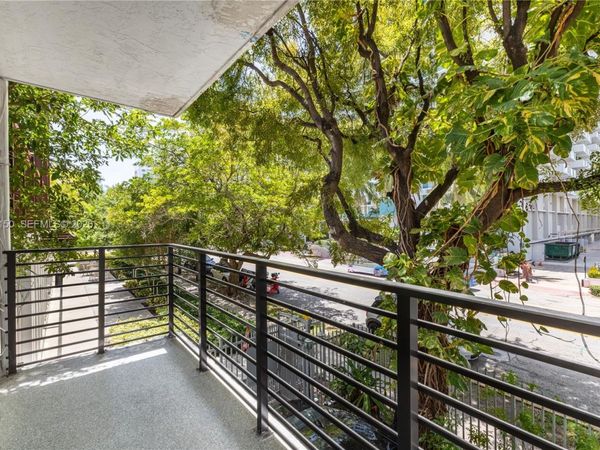 1225 West Ave , Unit 201, Miami Beach, FL 33139