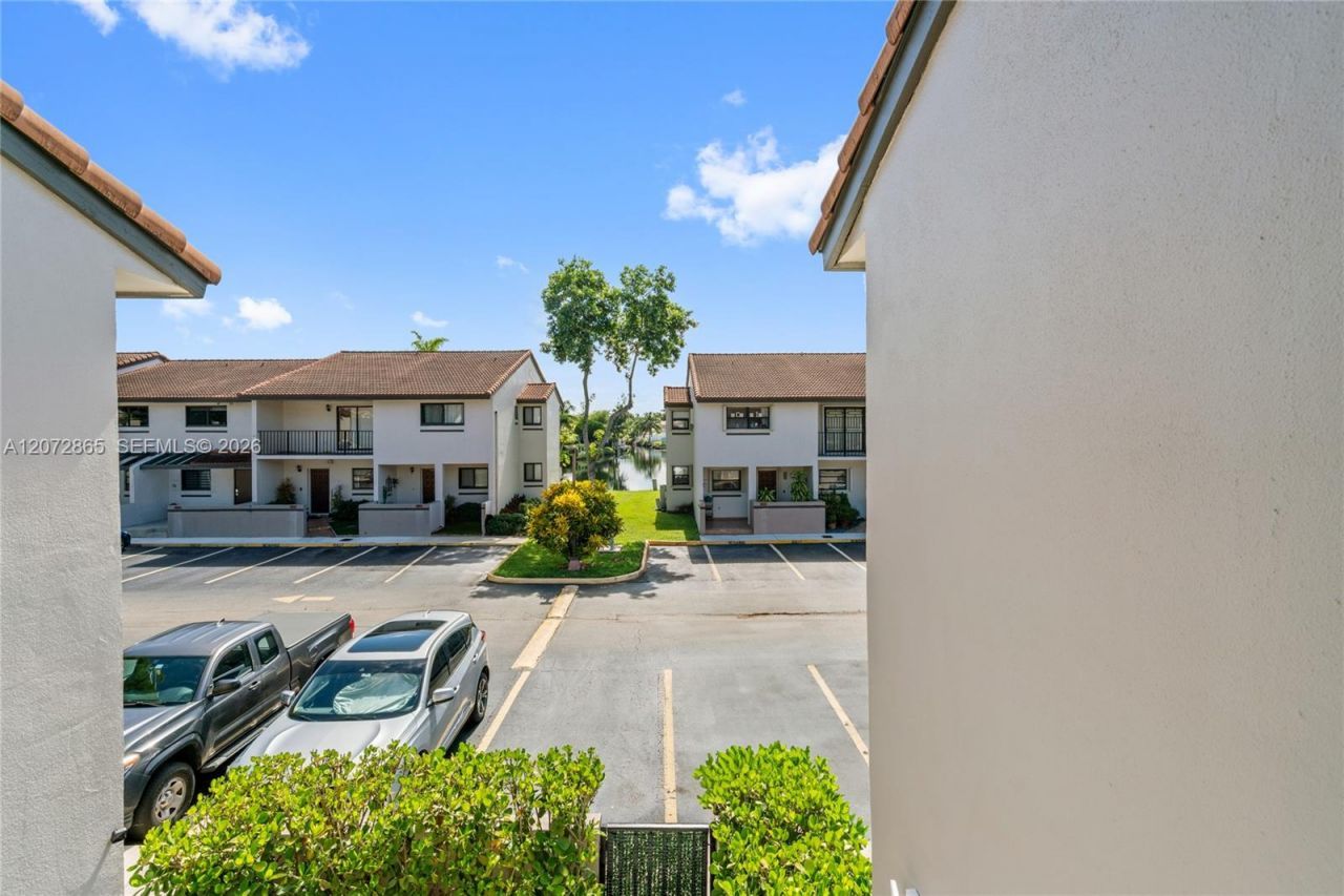 13412 SW 62nd St, Unit 103M, Miami, FL 33183 Photo