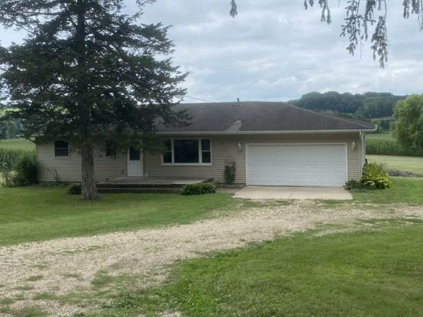5615 County Road P, Cross Plains, WI 53528