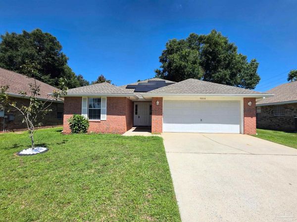 5008 Orlando Ct, Pensacola, FL 32526