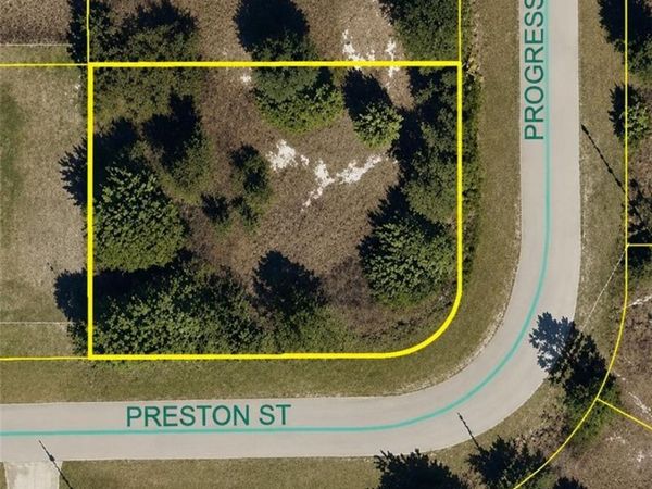 434 Progress AVE , LEHIGH ACRES, FL 33974