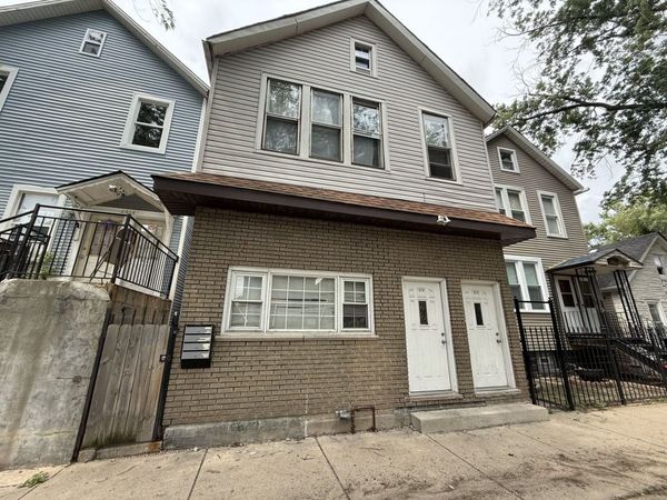 4812 S Elizabeth Street , Unit 1F, Chicago, IL 60609