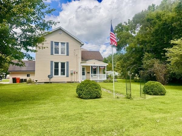 503 NE 3rd Street , Aledo, IL 61231