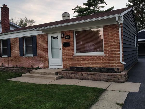 390 E Diane Drive , Buffalo Grove, IL 60089