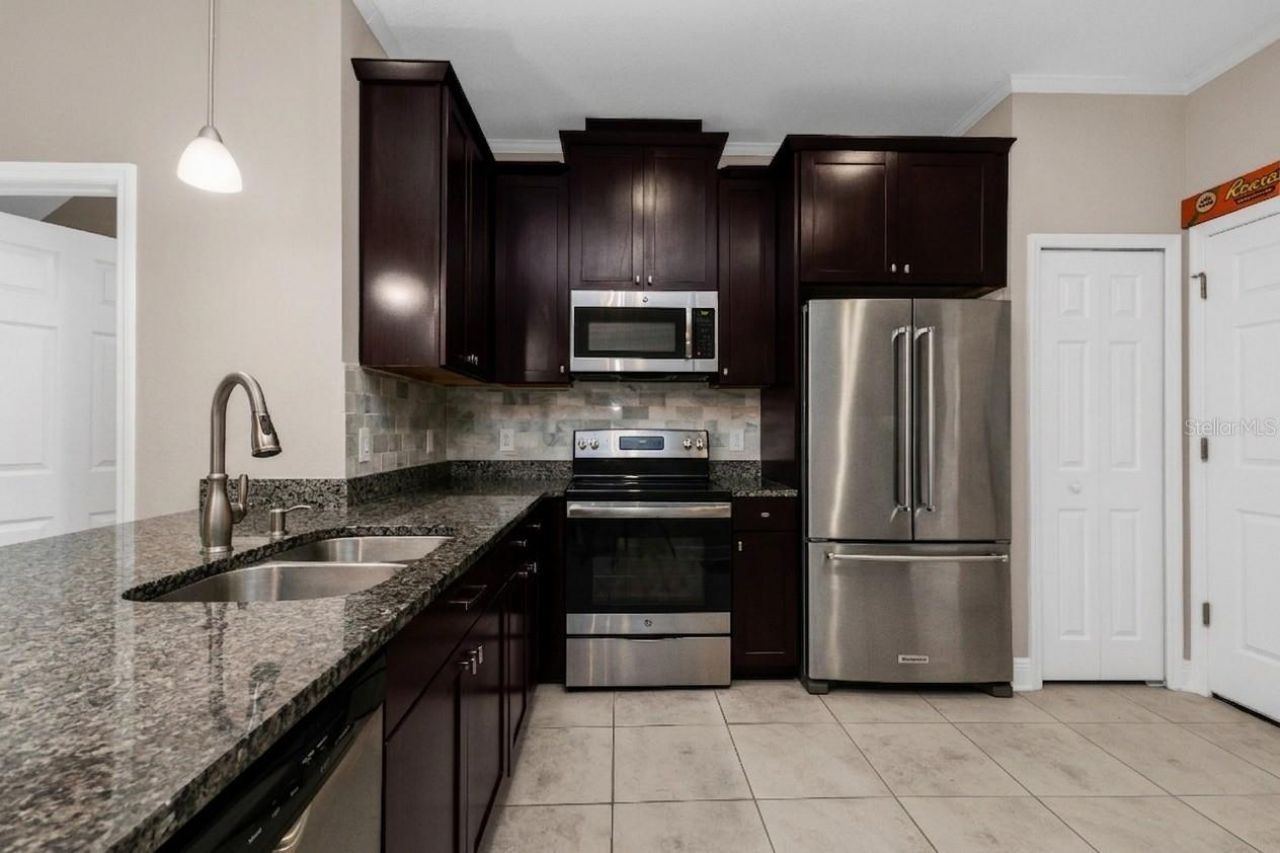 7826 52nd Terrace E, Bradenton, FL 34203 Photo