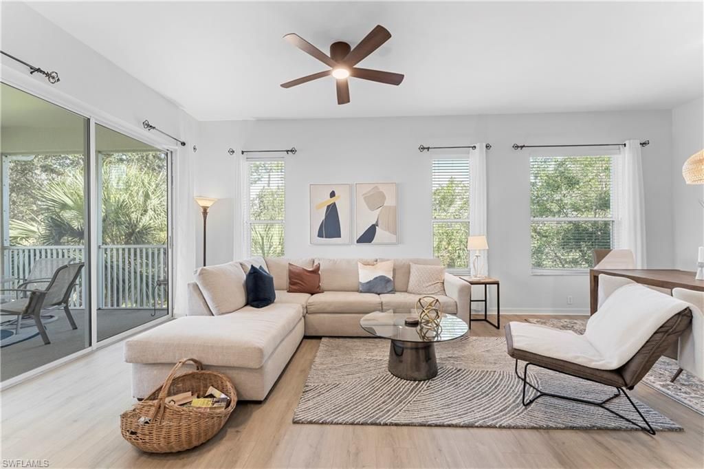 8217 Parkstone Pl, Unit 308, Naples, FL 34120 Photo