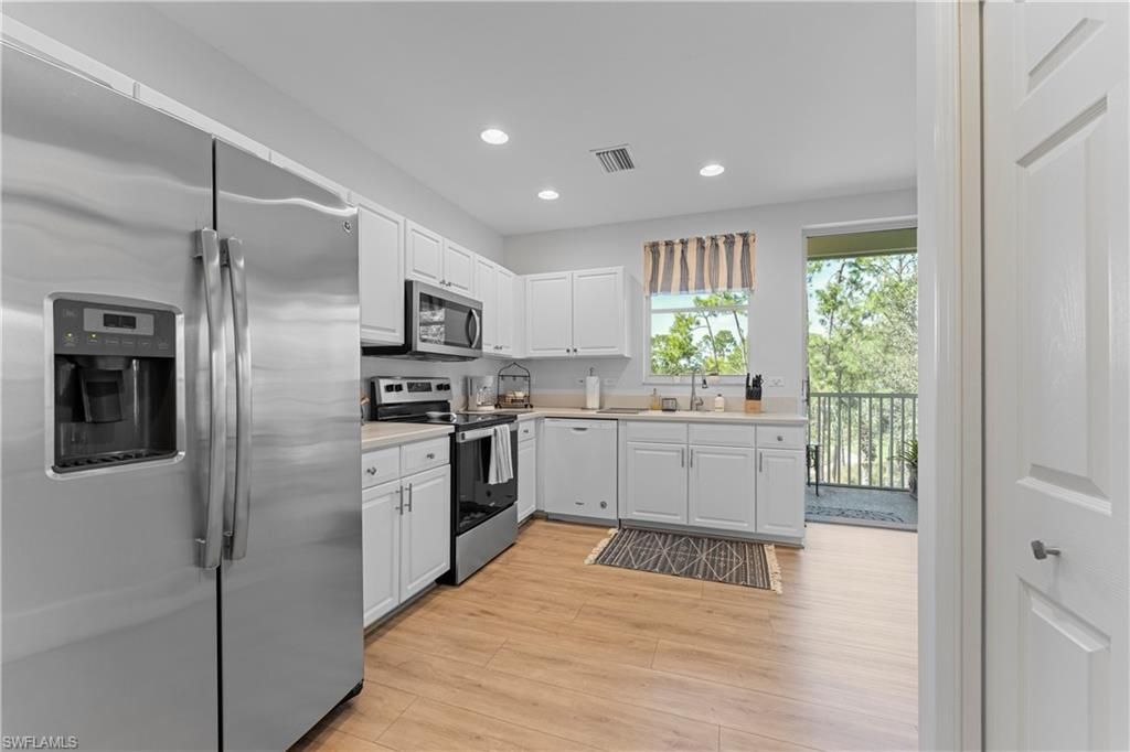 8217 Parkstone Pl, Unit 308, Naples, FL 34120 Photo