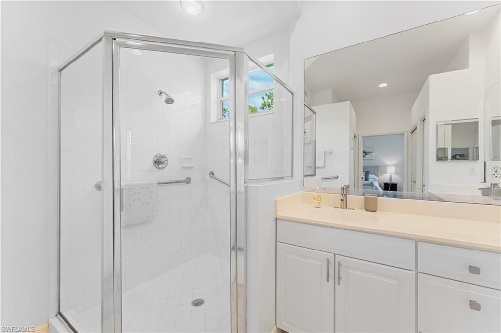 8217 Parkstone Pl, Unit 308, Naples, FL 34120 Photo