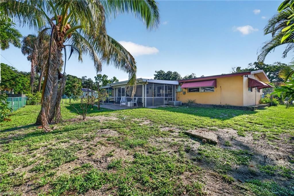 2950 Holly Rd , Fort Myers, FL 33901 Photo