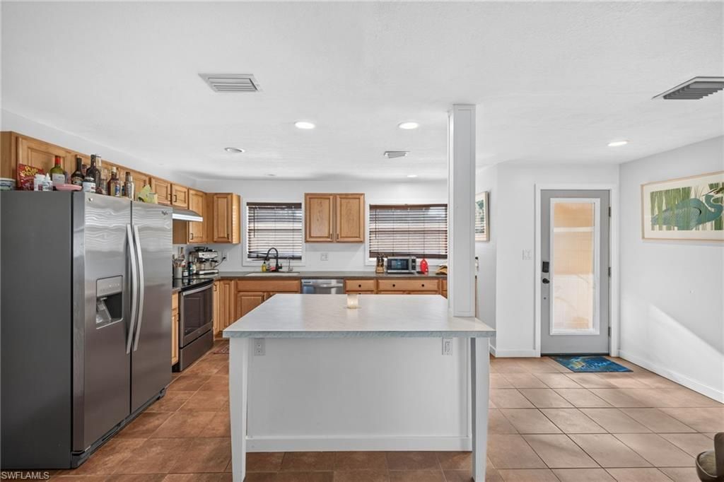 2950 Holly Rd , Fort Myers, FL 33901 Photo