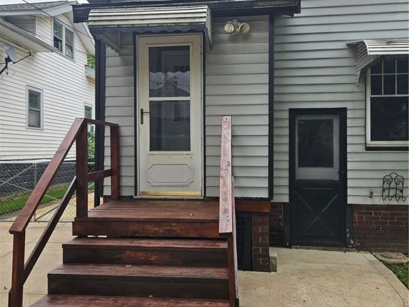 4764 Burleigh Road, Garfield Heights, OH 44125 Photo 7