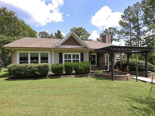 2710 Antioch Church Road, Golden, MS 38847