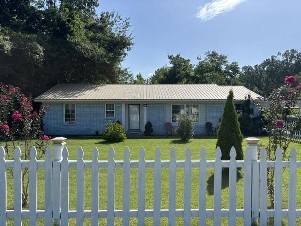 1006 W Bankhead St., New Albany, MS 38652