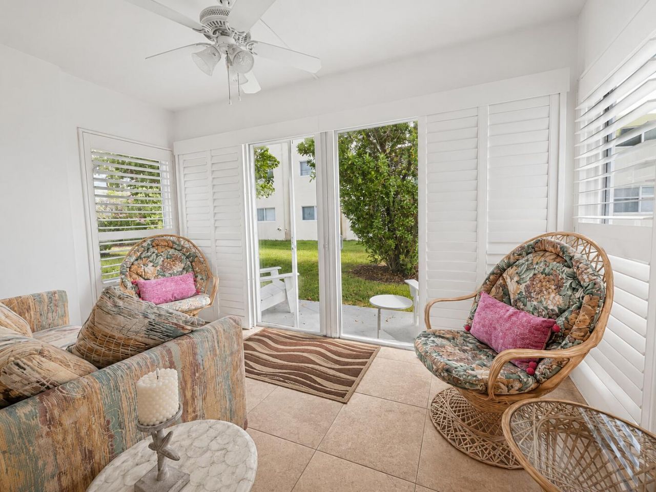 27 Colonial Club Drive, Unit 105, Boynton Beach, FL 33435 Photo