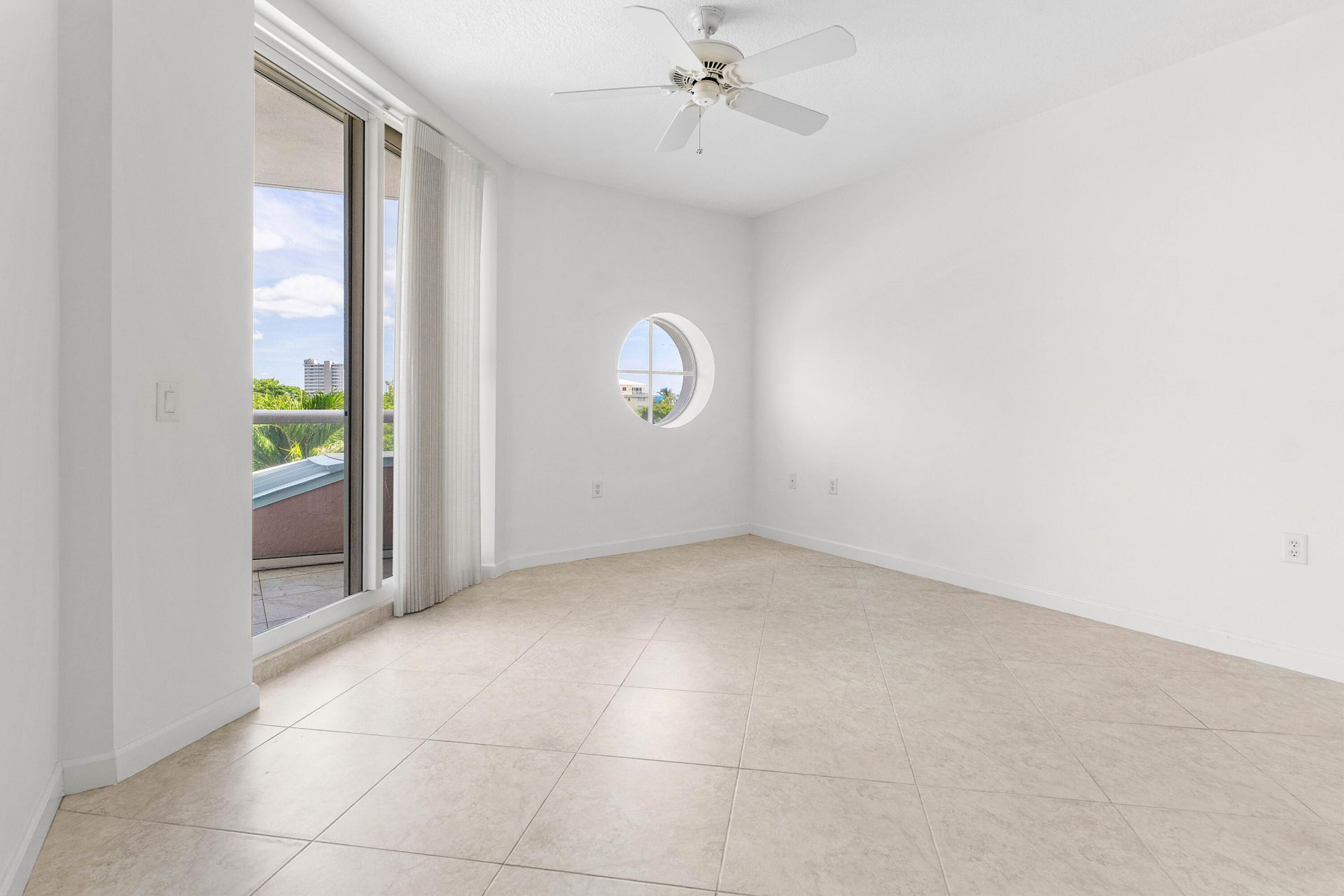 2051 SE 3rd Street, Unit 307, Deerfield Beach, FL 33441 Photo