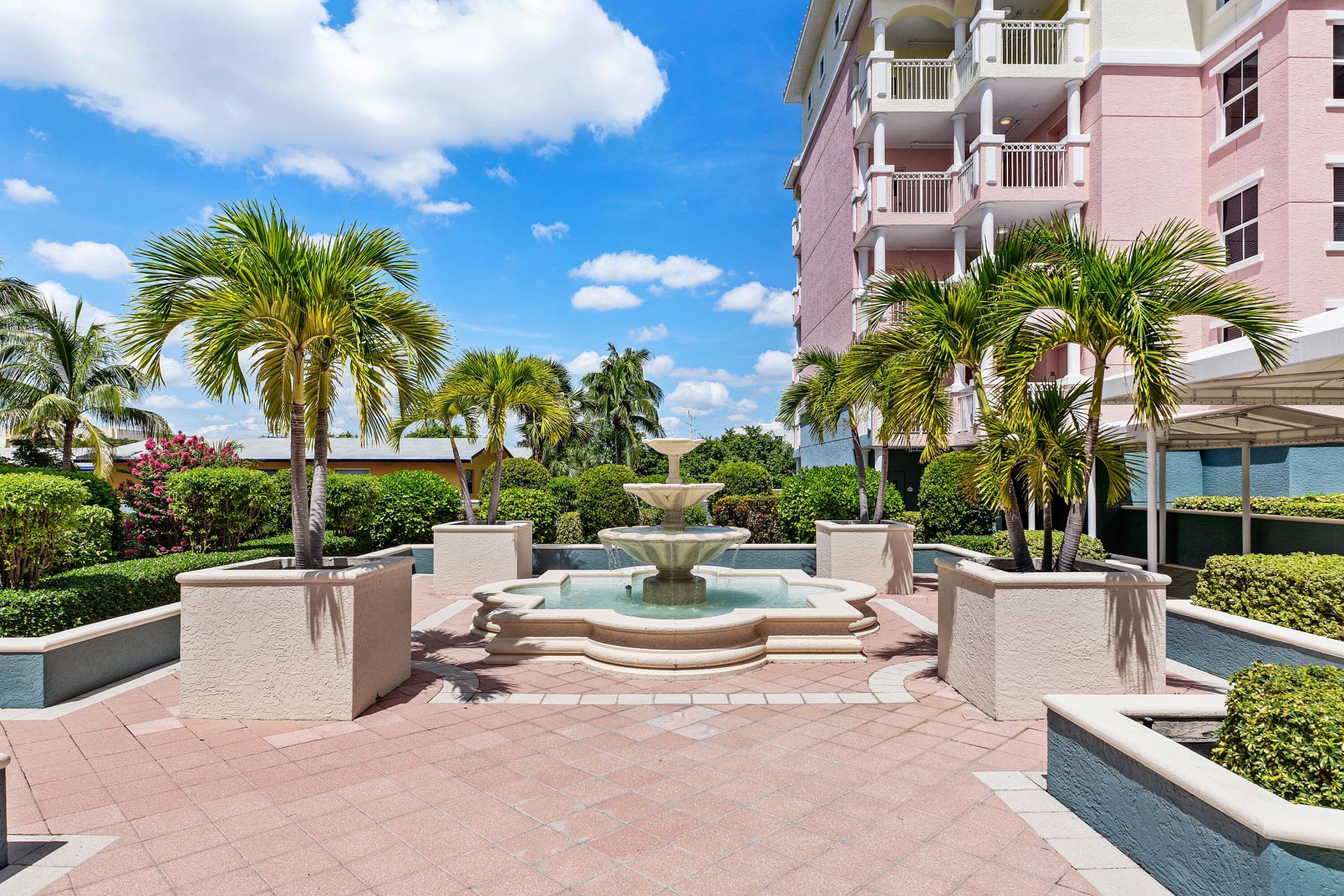 2051 SE 3rd Street, Unit 307, Deerfield Beach, FL 33441 Photo