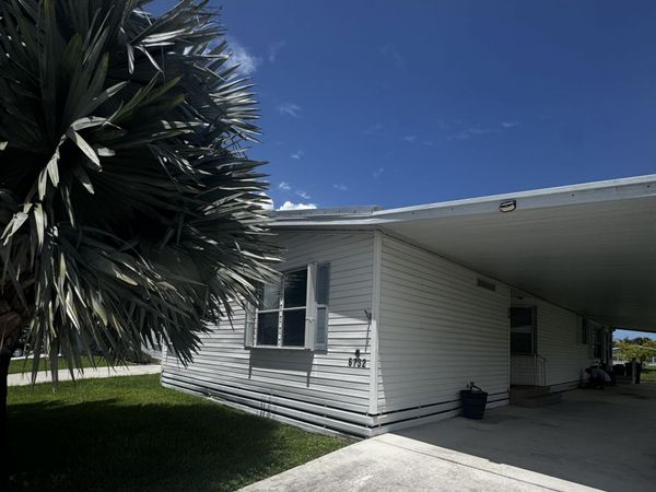 6732 Sinsonte Court, Fort Pierce, FL 34951