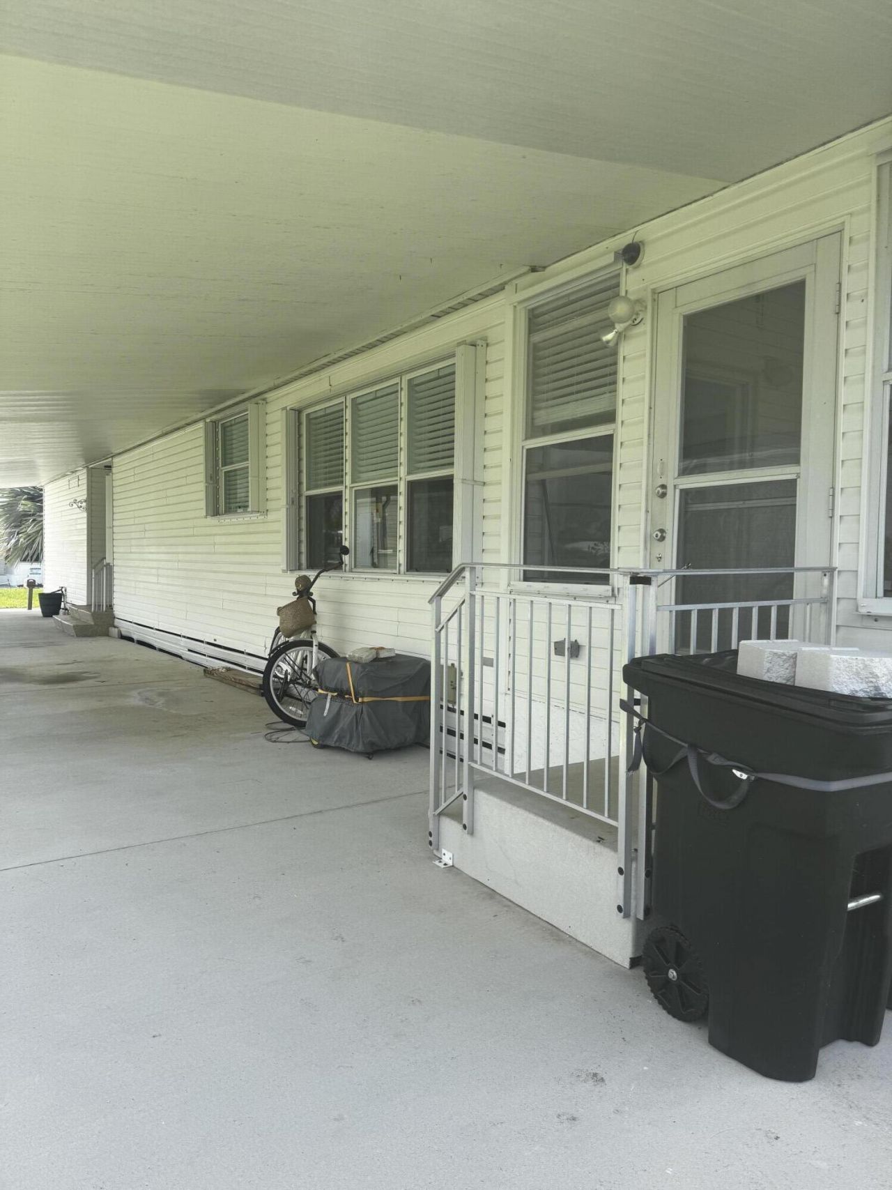 6732 Sinsonte Court, Fort Pierce, FL 34951 Photo