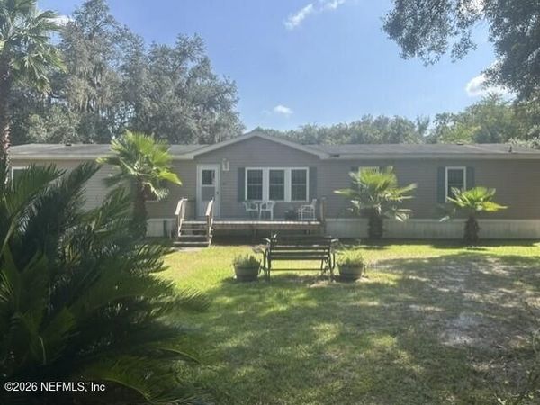 155 HOMESTEAD Road, Palatka, FL 32177