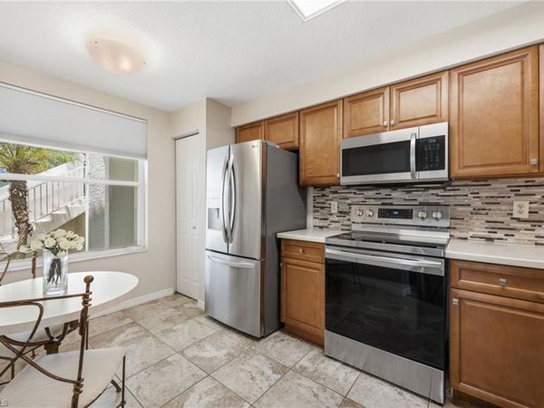 6670 Huntington Lakes CIR, Unit 104, NAPLES, FL 34119