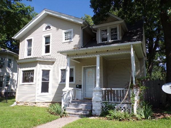 714 E 13th Street , Davenport, IA 52803