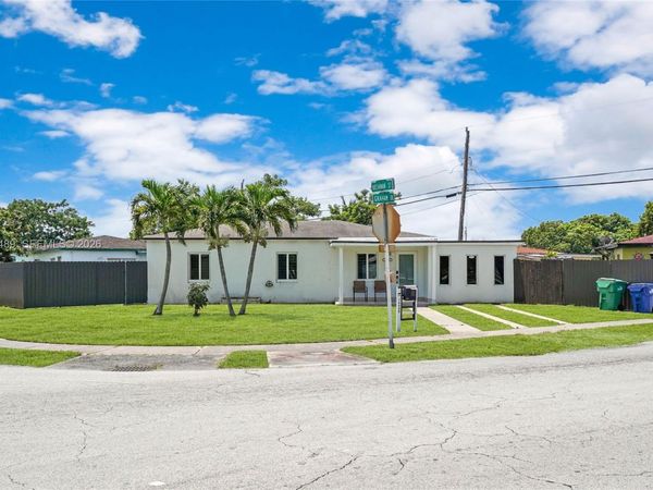 14800 Buchanan St , Miami, FL 33176