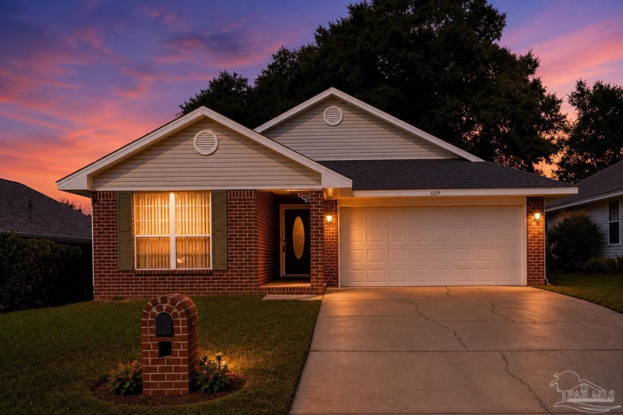 1229 Greystone Dr, Pensacola, FL 32514 Main Photo