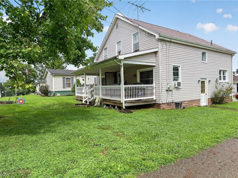 620 Lincoln Avenue NW, Carrollton, OH 44615 Photo 2