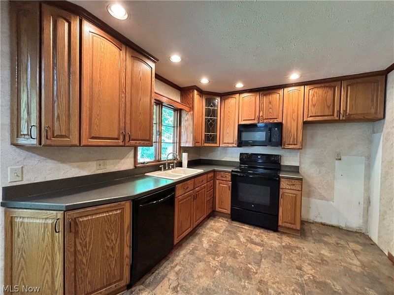 443 Lansing Road , Akron, OH 44312 Photo 11