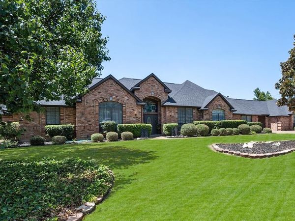 1388 Fairhaven Drive, Mansfield, TX 76063