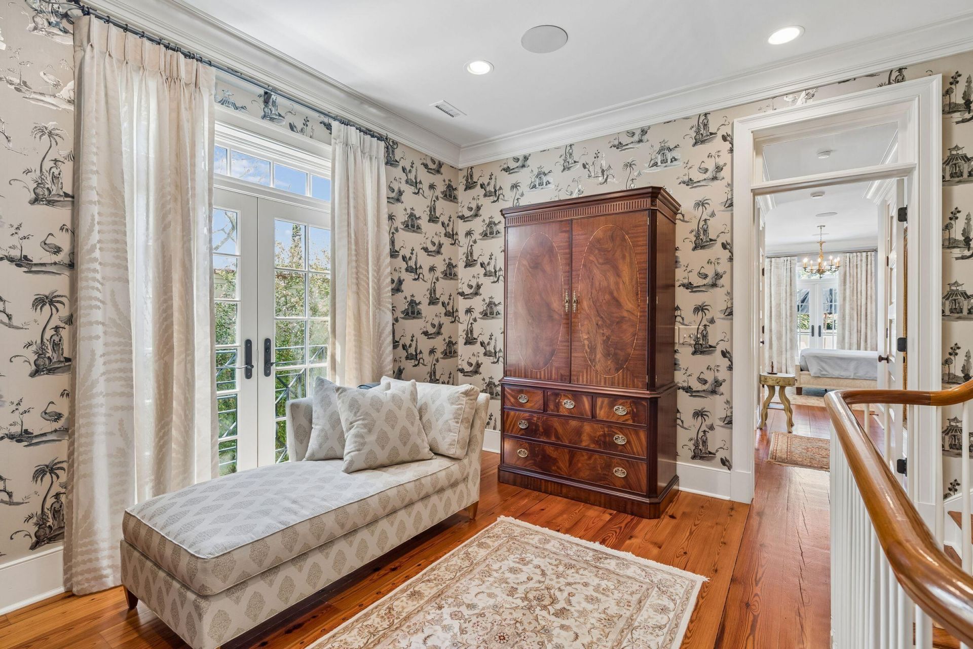 44 Wentworth Street Photo 29