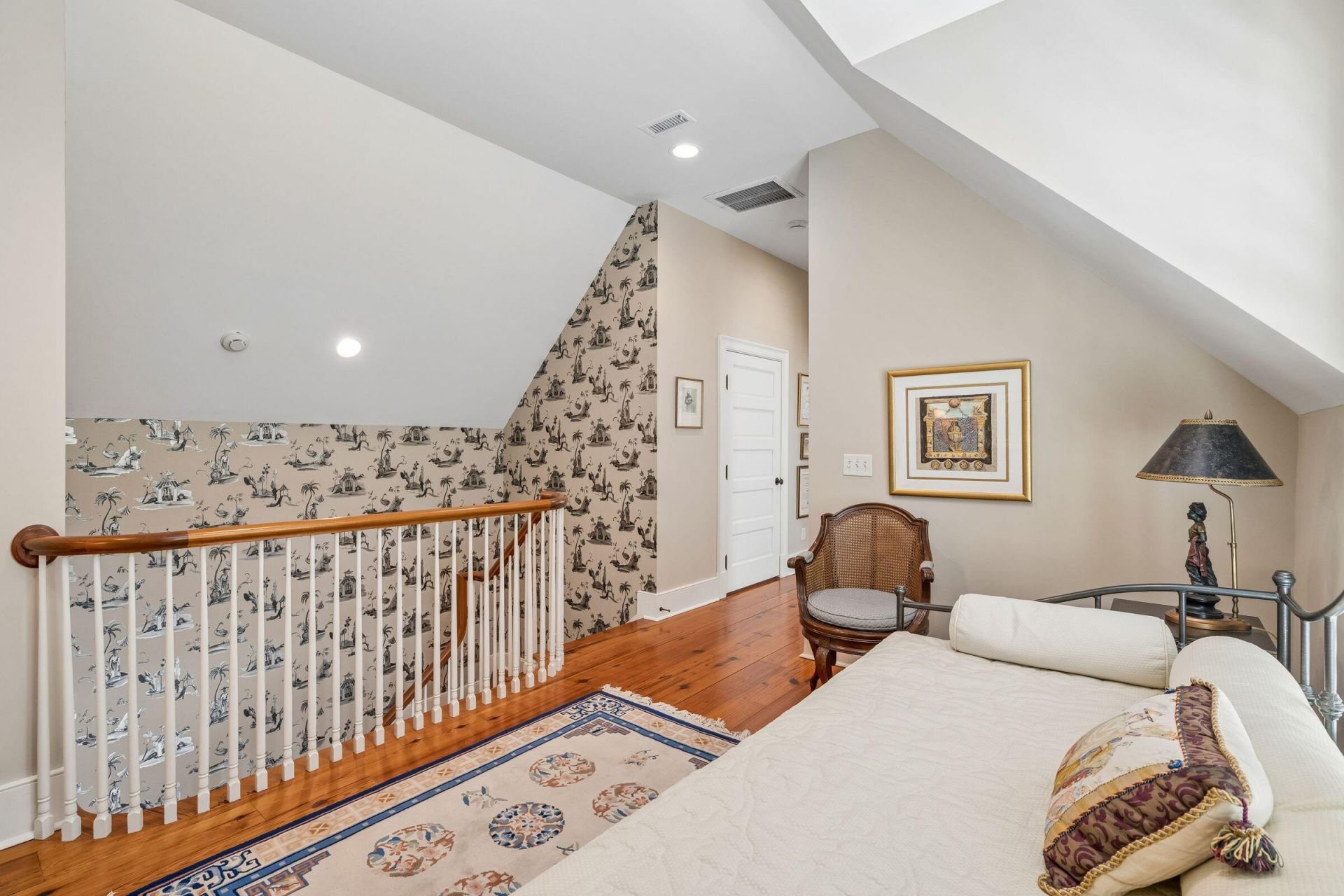 44 Wentworth Street Photo 47