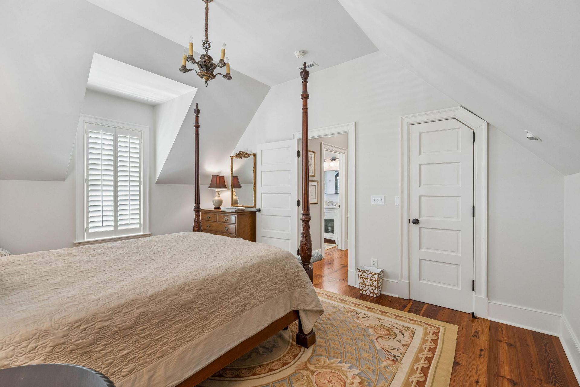 44 Wentworth Street Photo 51
