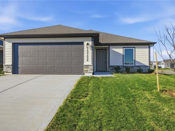 891 N Pear Street, Gardner, KS 66030