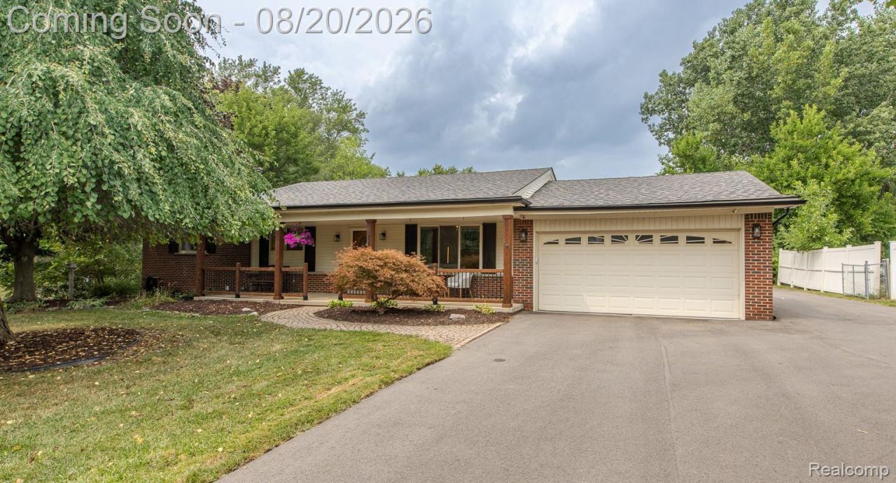 428 Carter Drive, Troy, Mi 48098 Main Photo