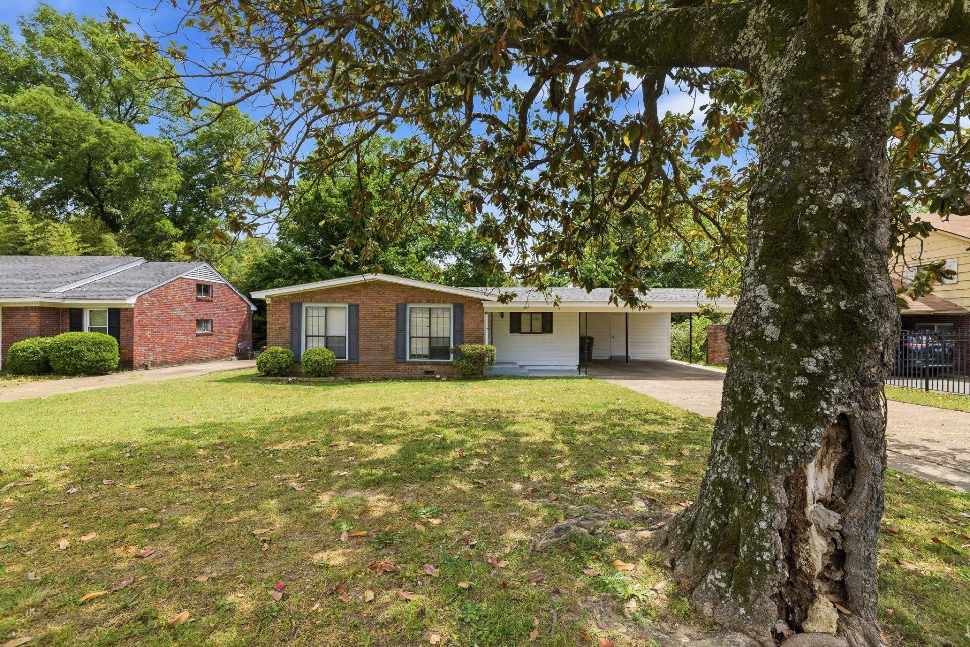727 Crescent Rd , Memphis, TN 38116 Main Photo