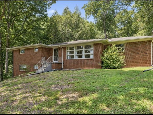 4027 Beverly Hills Dr , Pegram, TN 37143