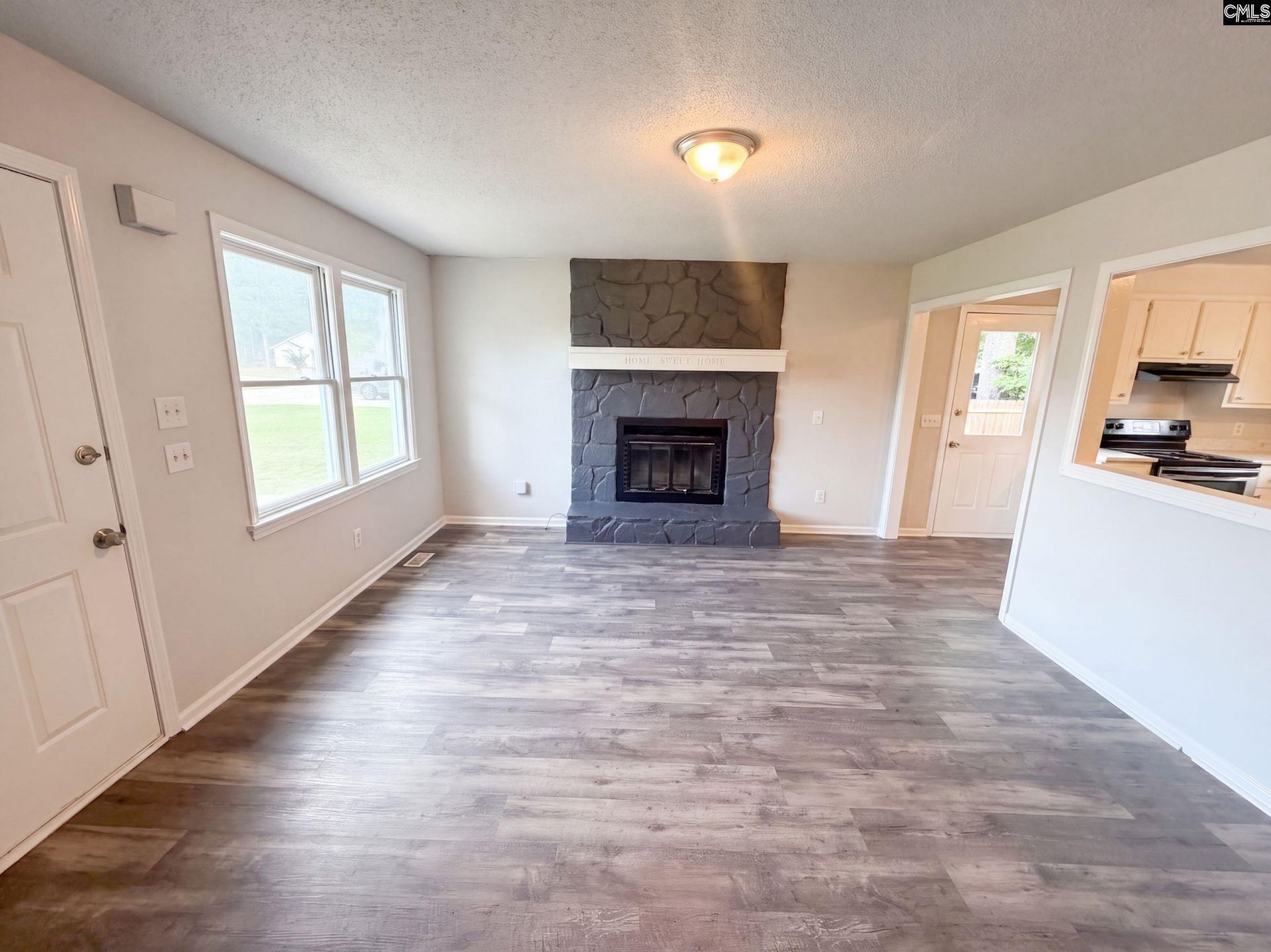 127 Toucan Way Photo 6