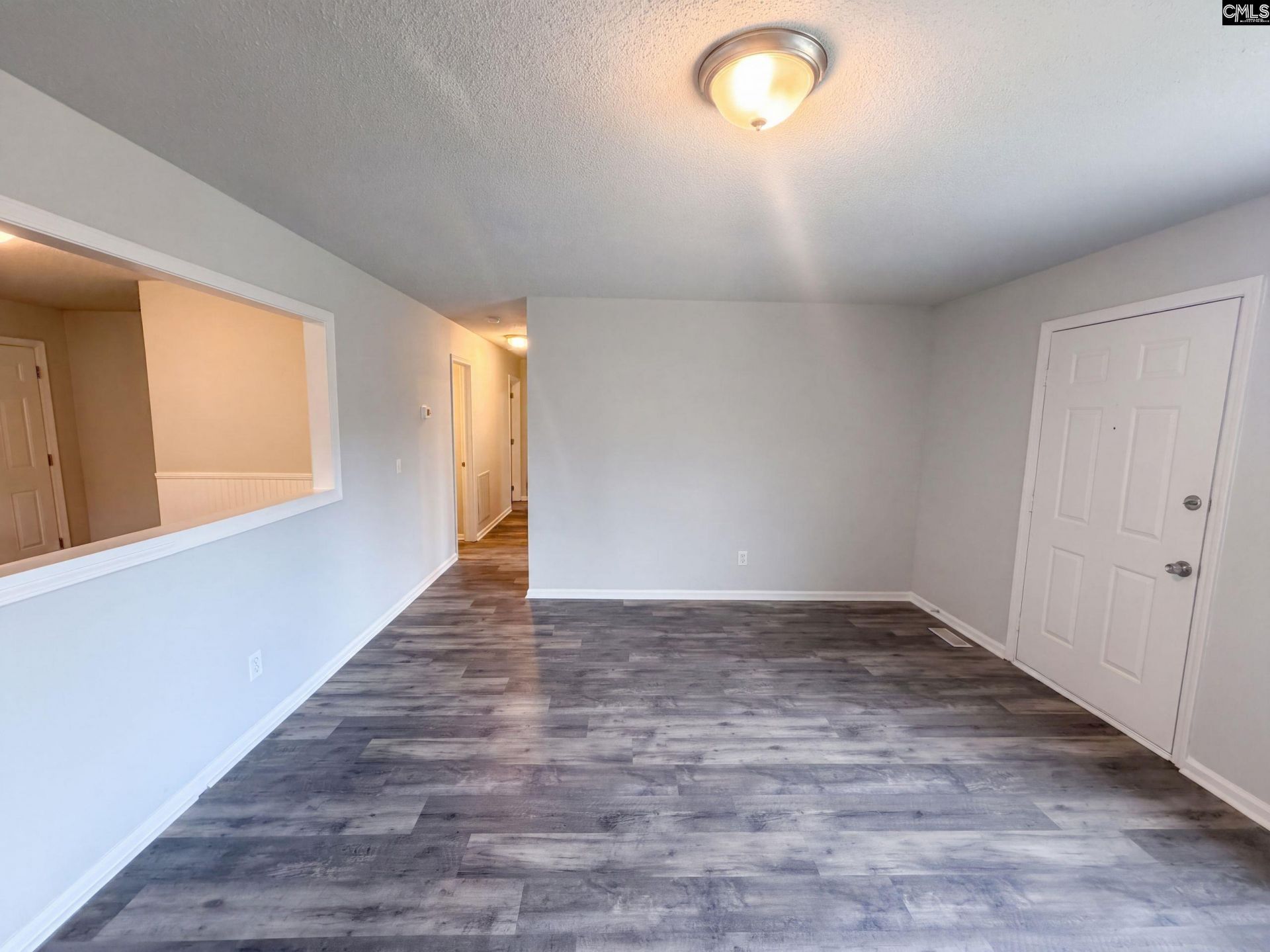 127 Toucan Way Photo 9