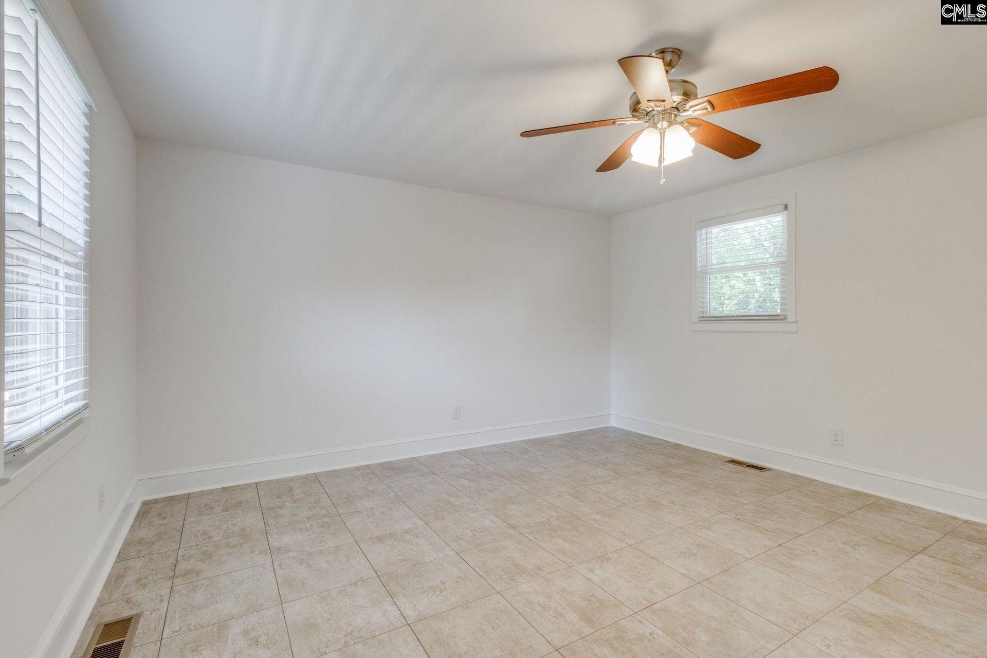 1121 Hancock Street  Photo 21